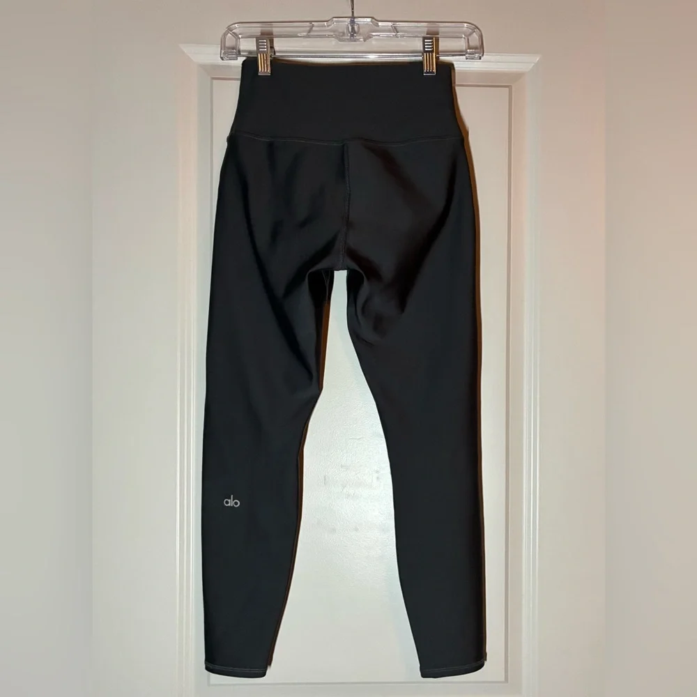 ALO Yoga | 7/8 High-Waist Airlift Leggings in Anthracite Size Small
